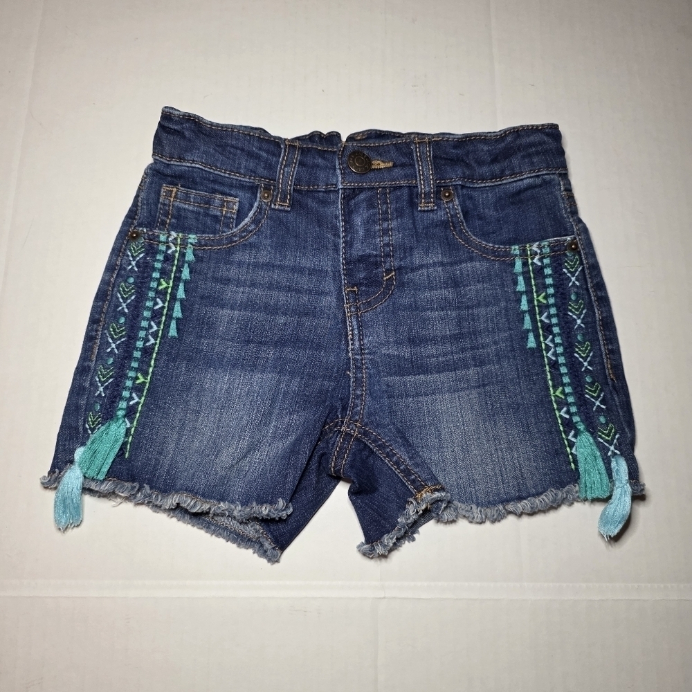 Girl’s Denim Cat & Jack Embroidery Shorts Size: S Blue